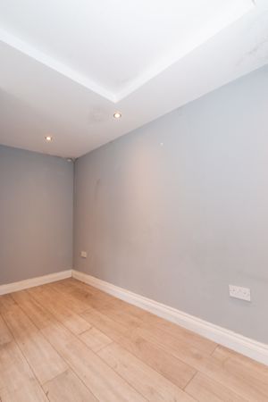 Garden room- click for photo gallery